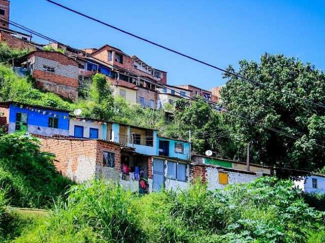 Força Tarefa dos Cartórios Extrajudiciais é criada em benefício das famílias da Encosta do Mutange, área de risco em Maceió/AL