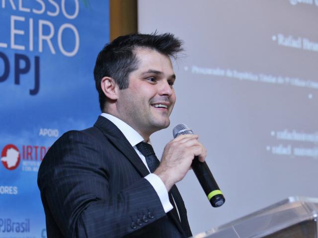 X Congresso: A contribuição da atividade registral para o combate à corrupção e à lavagem de dinheiro