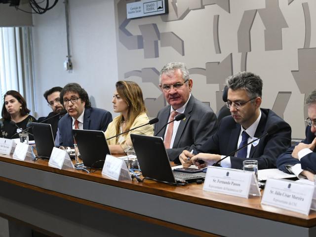 Comissão temporária realiza audiência pública sobre reforma do Código Comercial