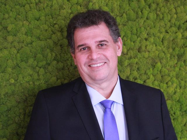 Revista Cartórios com Você entrevista Rainey Marinho sobre a Central RTDPJBrasil