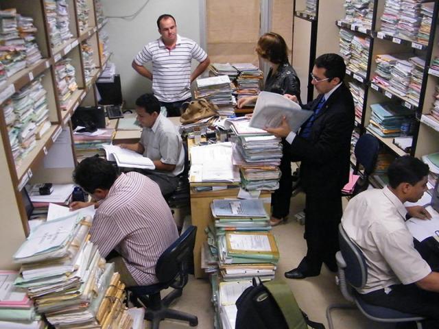 Senado - Senado inicia discussão de projetos sobre desburocratização
