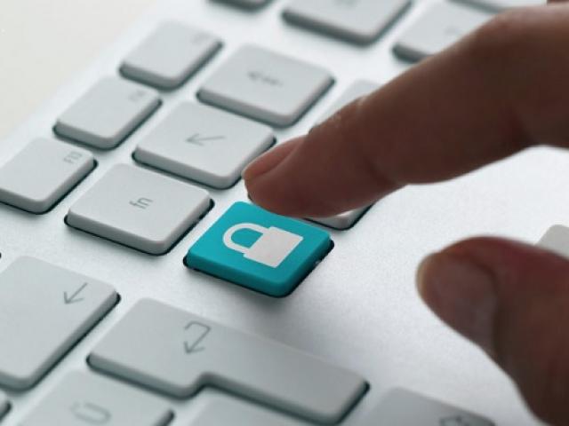 G1 - Senado aprova projeto que define regras para proteção de dados pessoais