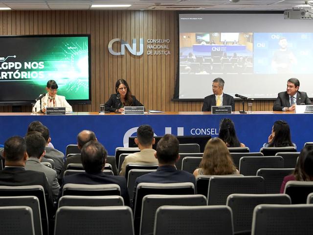 Ameaças a bancos de dados de cartórios motivam debate por mais segurança